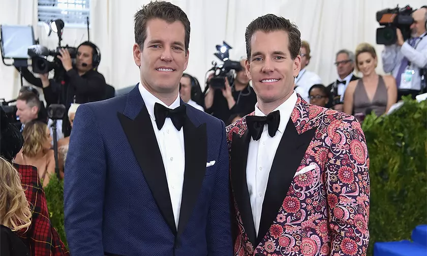 Первые биткоиновые миллиардеры потеряли половину состояния за 2 дня