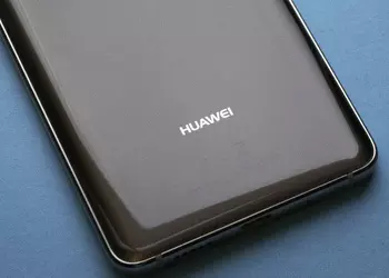 Huawei вслед за LG отложила выход нового флагмана