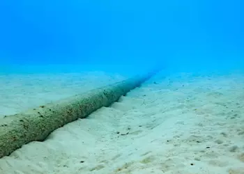 Google потратит 1 миллиард долларов на прокладку двух новых кабелей на дне Тихого океана