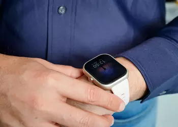 AMOLED-дисплей и поддержка звонков: Honor тизерит особенности новых смарт-часов