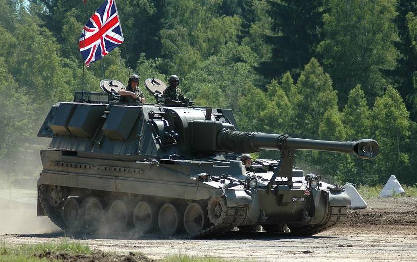 Великобритания может через несколько дней передать Украине самоходные артиллерийские установки AS90