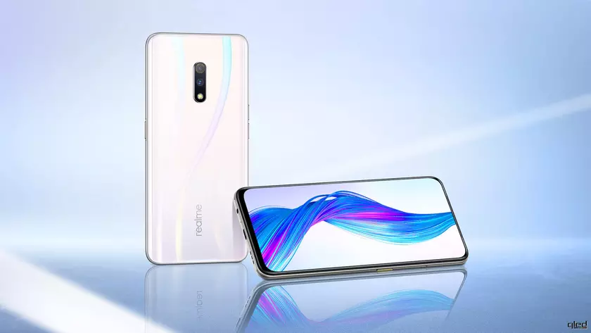 Смартфоны Realme X, Realme 6, Realme 6i и Realme Narzo 10A наконец начали обновлять до Realme UI 2.0 на базе Android 11