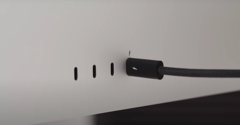 Apple Studio monitors met thunderbolt poort