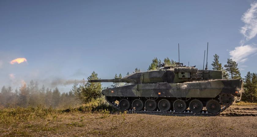 Швеция из-за войны в Украине решила инвестировать $320 млн в модернизацию 44 танков Stridsvagn 122