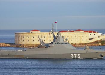 Силы обороны Украины поразили два новых российских корабля типа «Василий Быков», которые могут нести противокорабельные ракеты Х-35 и крылатые «Калибр»