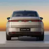 ID. Era 5S - вид с мотоциклом