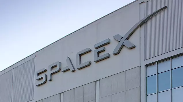 SpaceX valued at $800 billion: the ...