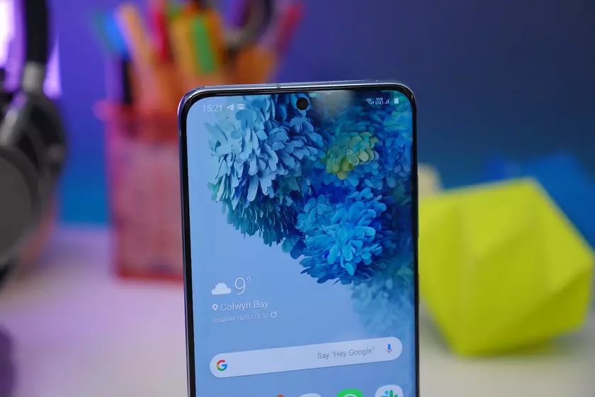 Селфи лучше не станут: Samsung Galaxy S22 получит такую же фронтальную камеру, как у Galaxy S21 и Galaxy S20