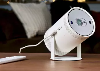 Обзор Samsung The Freestyle 2-й генерации 