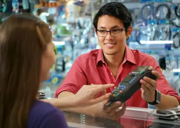 Опрос: какому китайскому интернет-магазину вы больше доверяете?