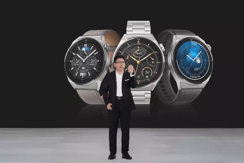 Инсайдер: Huawei Watch GT 5, Huawei Nova 13 и новый складной смартфон компании дебютируют в сентябре 