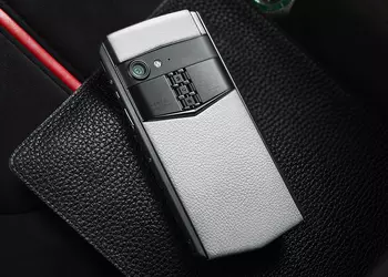 Представлен люксовый смартфон Vertu Aster P с ценником от $5000