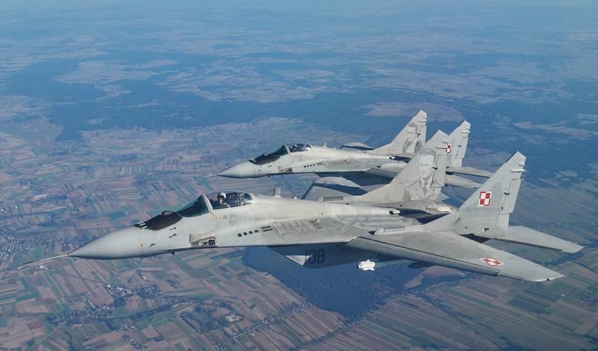 Польша передала Украине 14 советских многоцелевых истребителей МиГ-29