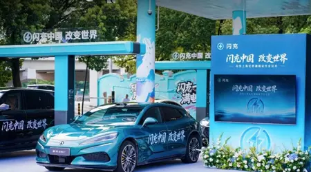 Бензин більше не потрібен: BYD та Sinopec відкрили хаб, що заряджає електрокари за 5 хвилин