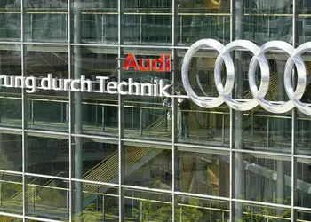 Audi отказывается от гендерного фактора в письменной коммуникации