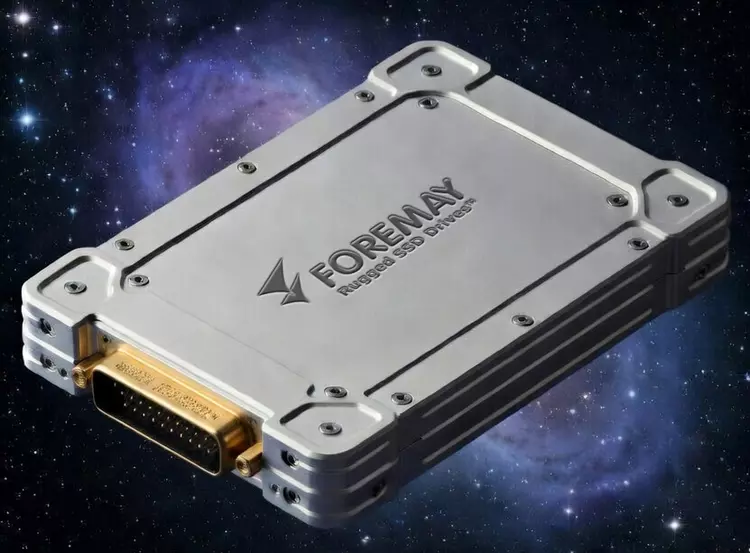 Foremay InterStellar: SSD, который выживет там, где плавится кремний и бушует радиация