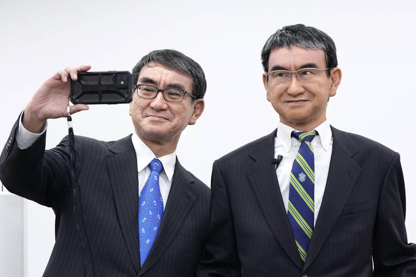 В Японии создали цифрового клона министра — он умнее и развитее реального человека
