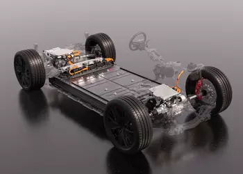 Porsche запускает пилотный проект по переработке аккумуляторов