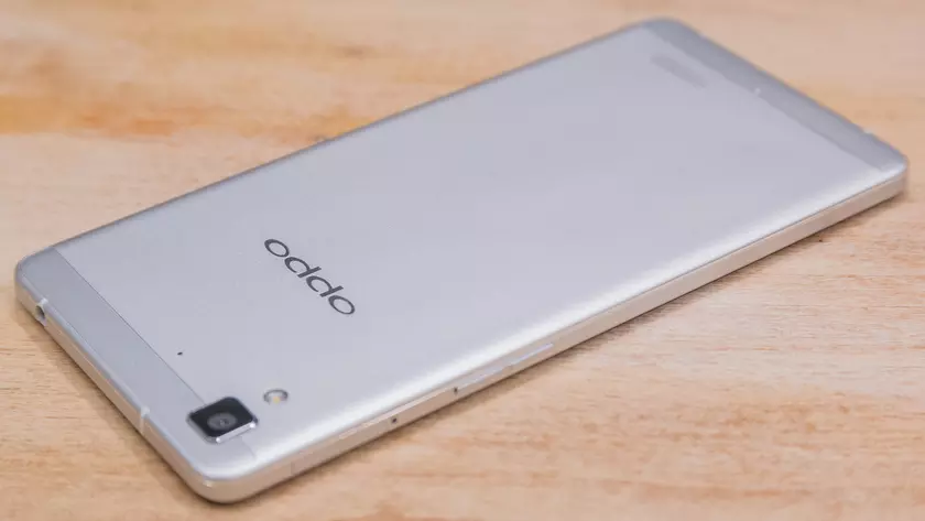 На сайте Oppo появился неизвестный смартфон с процессором Snapdragon 670