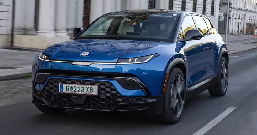 Fisker останавливает разработку новых электромобилей