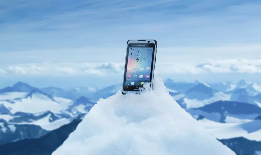 В Apple исправили проблему «замерзшего» экрана iPhone X