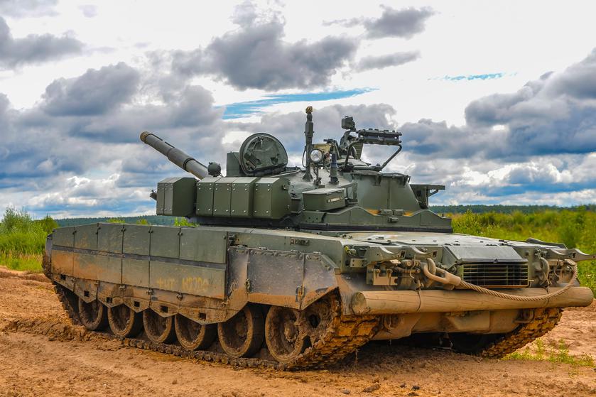 ЗСУ за допомогою трофейного танка Т-80БВМ знищили понад 30 одиниць техніки рашистів