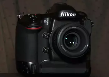 Технопарк: презентация новинок Nikon (модели D800 и D4)