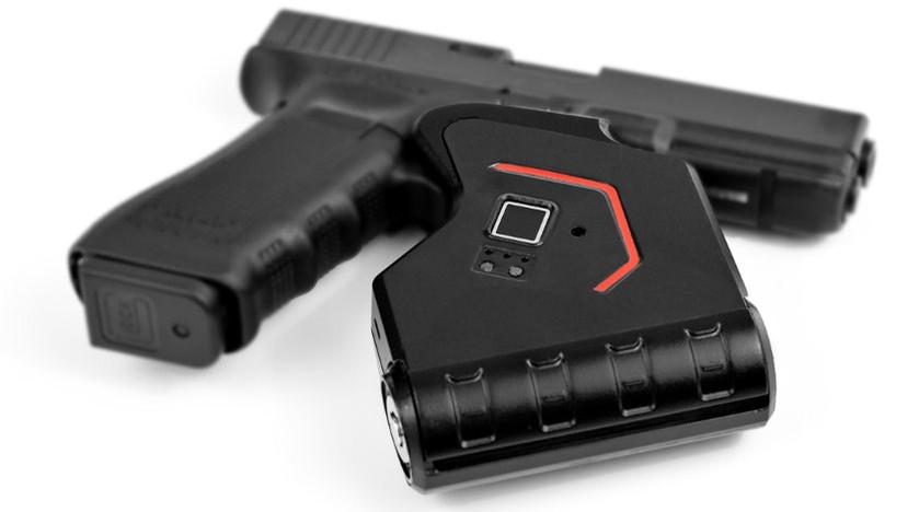 "Умный" замок для пистолета Identilock со сканером отпечатков пальцев