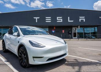 Tesla roept 125.000 voertuigen terug vanwege ...