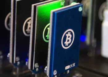 Apple запретила майнинг криптовалюты через приложения из App Store