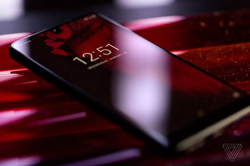 «Отличный, но не идеальный»: пресса хвалит новый смартфон Essiential PH-1 от отца Android