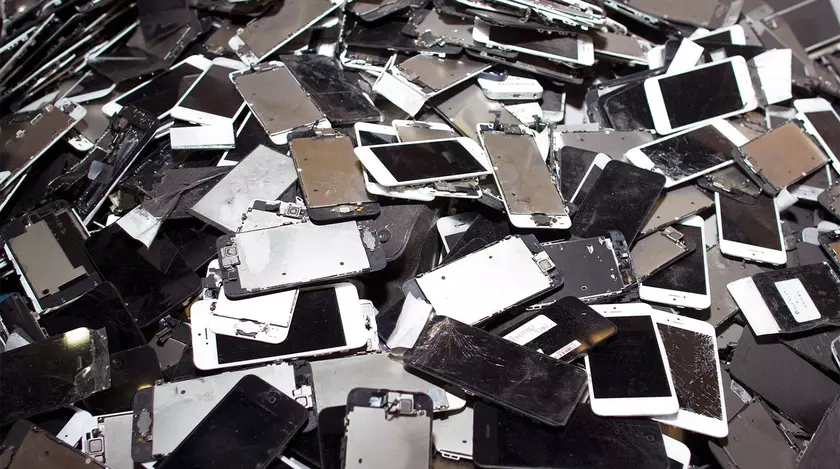 Вместо утилизации тысячи iPhone, iPad и Apple Watch попали в продажу: Apple уже подала в суд