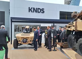 Во Франции презентовали нового робота Centurio X-30, вооруженного 30-мм пушкой