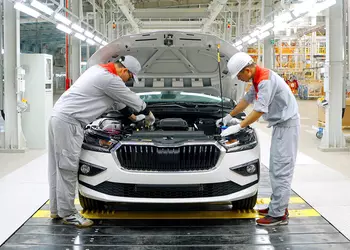 Škoda открыла завод во Вьетнаме: будет собирать Kushaq и Slavia
