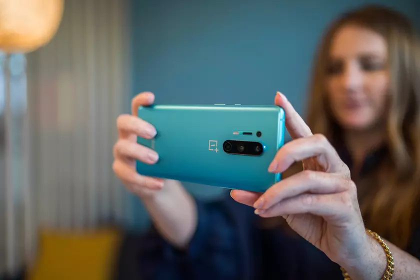 Не дотягивает до флагманов-конкурентов: OnePlus 8 Pro занял 10 место в рейтинге DxOMark