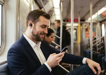 Best Noise-Canceling Earbuds for Commuting