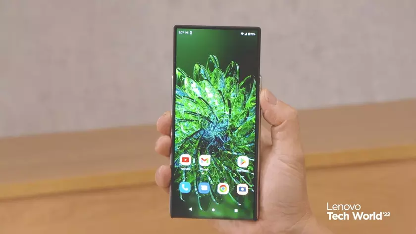 Tech World 2022: Lenovo показала концепт смартфона Motorola с растягивающимся с 5 до 6.5 дюймов дисплеем