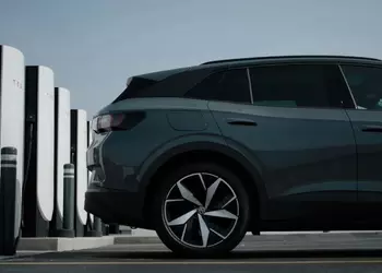 Электромобили Volkswagen наконец-то получили доступ к зарядным станциям Tesla Supercharger