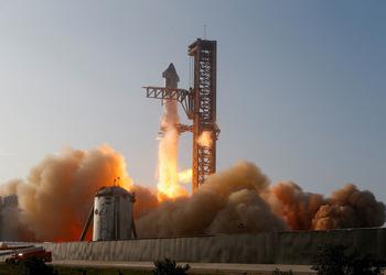 Activists sue FAA over Starship launch permit