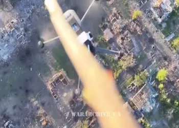 Когда древние технологии побеждают инновации: украинский оператор дронов сбил вражеский Mavic палкой, привязанной к БПЛА