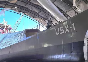 США создали 50-метровый морской дрон, который может нести зенитные ракеты