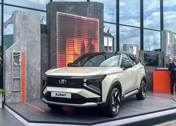 АвтоВАЗ представил LADA Azimut, на самом деле это кроссовер Geely Boyue Cool