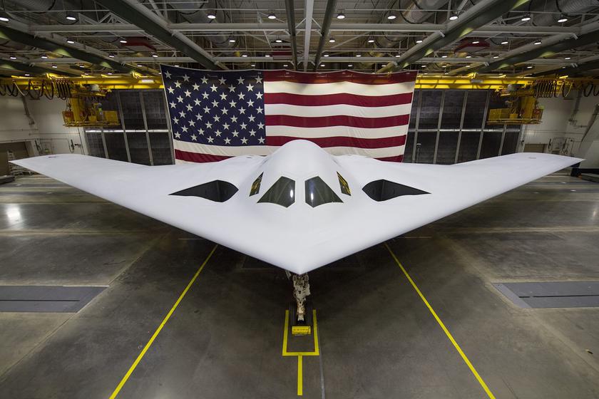 ВВС США в будущем увеличат долю стратегических самолётов и закупит минимум 100 ядерных бомбардировщиков B-21 Raider