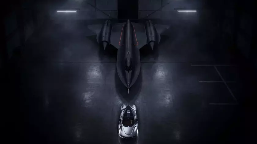 Суперкар Hennessey Blackbird черного цвета