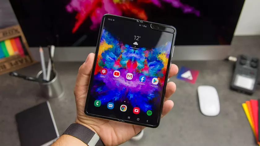 Samsung Galaxy Fold с новым обновлением ПО получил функции Galaxy Z Fold 2