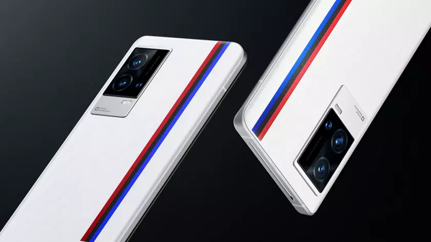 Анонс близко: глобальная версия смартфона iQOO 8 Pro появилась в Geekbench