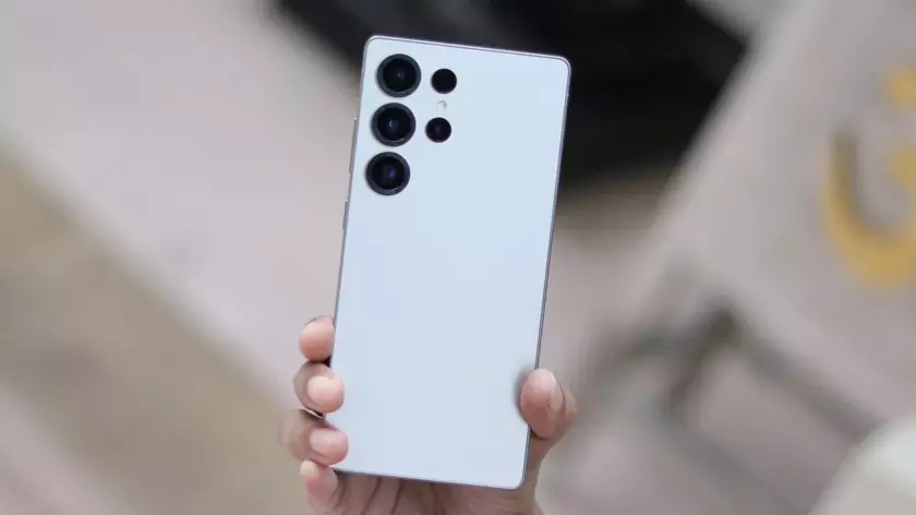 Торговые тарифы заставляют Samsung искать пристанище в Индии