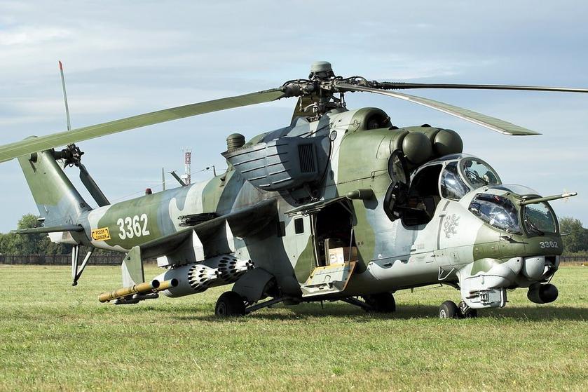ВСУ впервые показали огневую работу чешского вертолёта Ми-24В (видео)