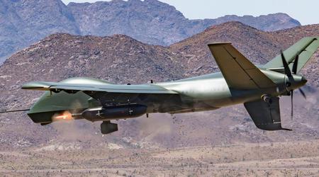 Компанія GA-ASI представила кадри бойових випробувань надсучасного БПЛА Mojave, оснащеного двома роторними кулеметами та 16-ма ракетами AGM-114 Hellfire