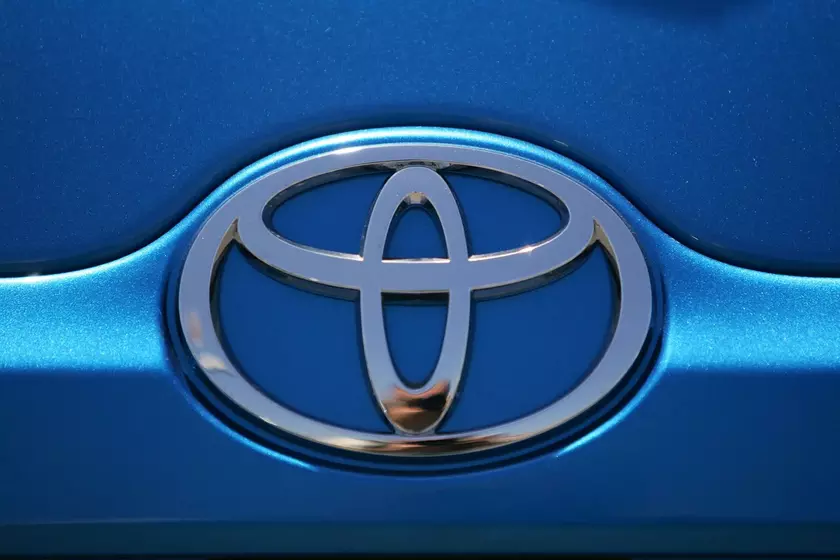 Pony.ai и Toyota заключили партнерство по производству роботакси в Китае